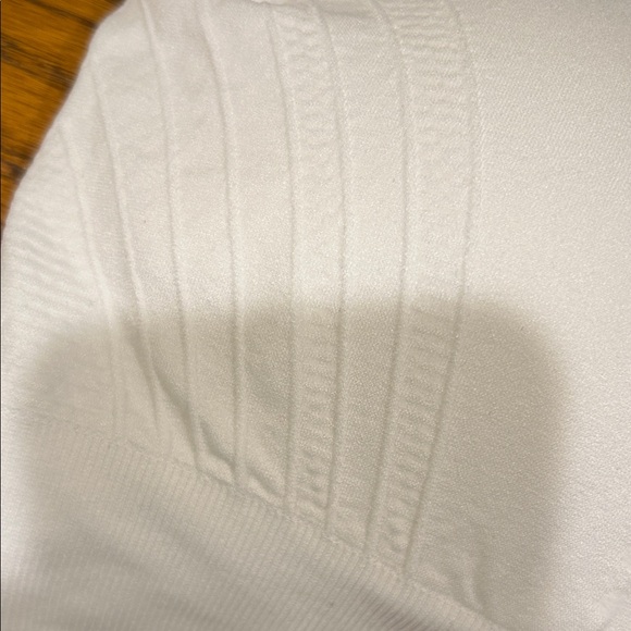 NWT Women's White and Teal Seamless Bras - Picture 2 of 4